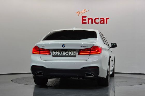 BMW 5-Series 520d xDrive M Sport Package Plus — пробег 197 655 км — фото 4 из 5