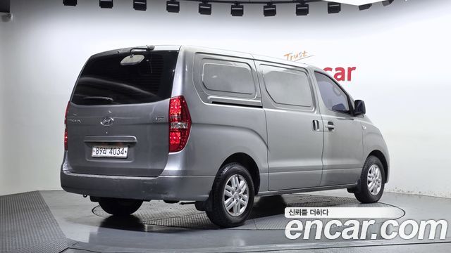 Hyundai Starex 3-Seater VAN Smart — пробег 106 557 км — фото 2 из 5