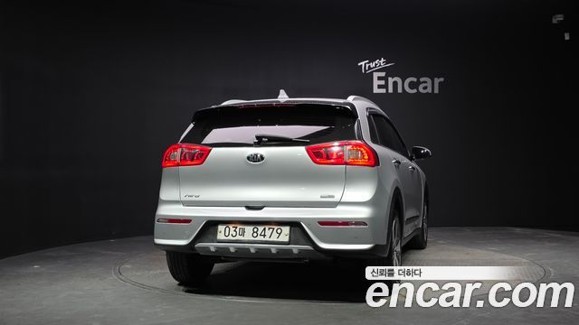 Kia Niro Noblesse — пробег 103 247 км — фото 4 из 5