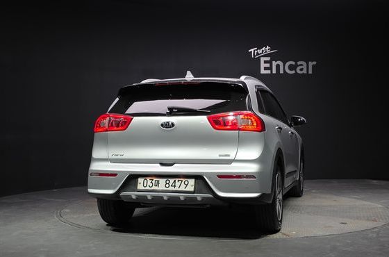 Kia Niro Noblesse — пробег 103 247 км — фото 4 из 5