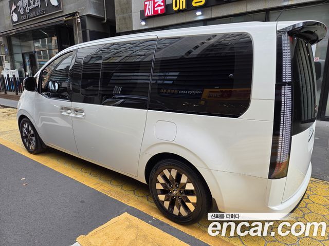 Hyundai Staria Tourer 9-Seater Modern — пробег 97 741 км — фото 2 из 5