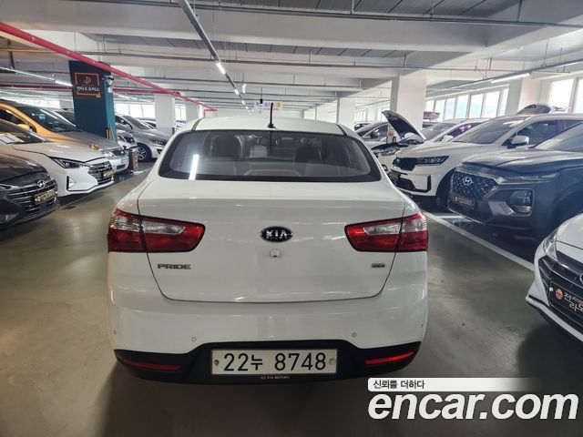Kia pride 1.6 GDI Sedan Prestige — пробег 135 765 км — фото 4 из 5