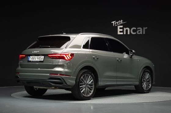 Audi Q3 40 TFSI Quattro Premium — пробег 27 524 км — фото 2 из 5