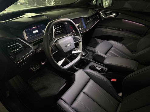 Audi Q4 e-tron 45 Premium Sportback — пробег 1 100 км — фото 4 из 5