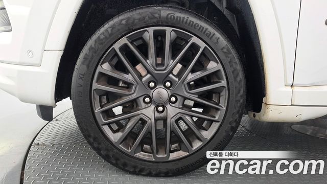 Jeep Compass S 2.4 AWD — пробег 63 760 км — фото 5 из 5