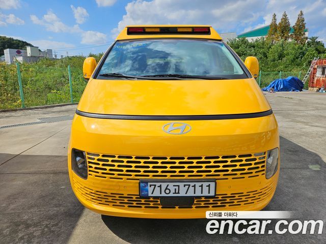 Hyundai Staria L3.5  Kinder Safety Car 15-Seater — пробег 34 000 км — фото 2 из 5