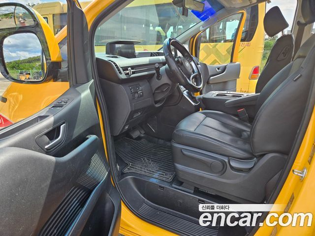 Hyundai Staria L3.5  Kinder Safety Car 15-Seater — пробег 34 000 км — фото 5 из 5