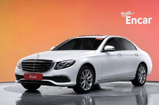 Mercedes-Benz E-Class E300 Exclusive — пробег 85 715 км — фото 1 из 5