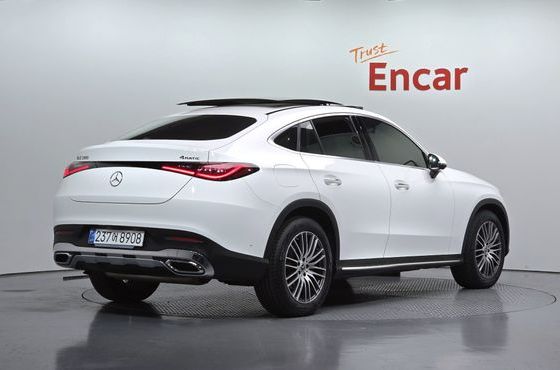 Mercedes-Benz GLC-Class GLC300 4MATIC Avnatgarde Coupe — пробег 28 321 км — фото 2 из 5