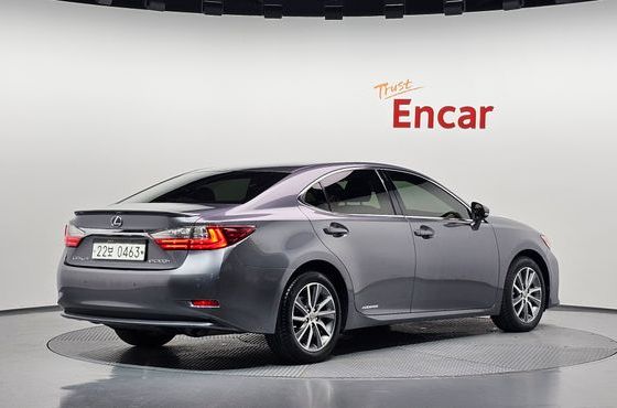 Lexus ES premium XV60 — пробег 36 000 км — фото 2 из 5