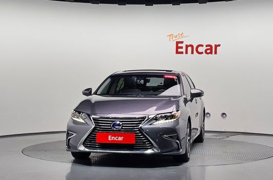 Lexus ES premium XV60 — пробег 36 000 км — фото 3 из 5