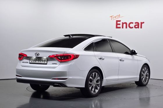 Hyundai Sonata 2.0 Smart — пробег 142 078 км — фото 2 из 5