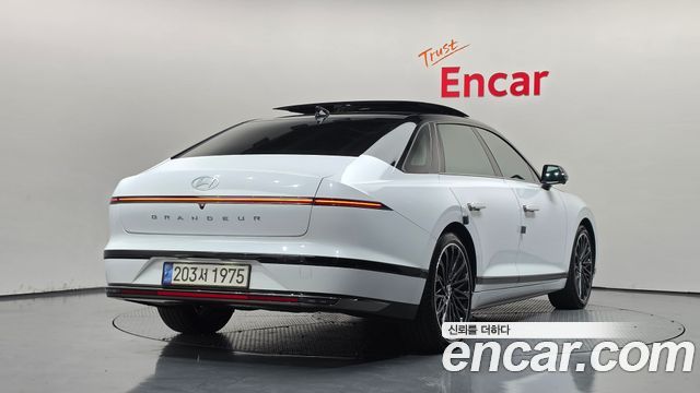 Hyundai Grandeur из Кореи Encar