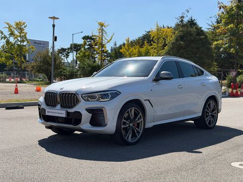BMW X6 M50i — пробег 44 943 км — фото 1 из 5
