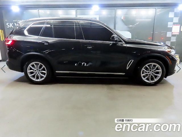 BMW X5 xDrive 40i xLine — пробег 106 347 км — фото 3 из 5