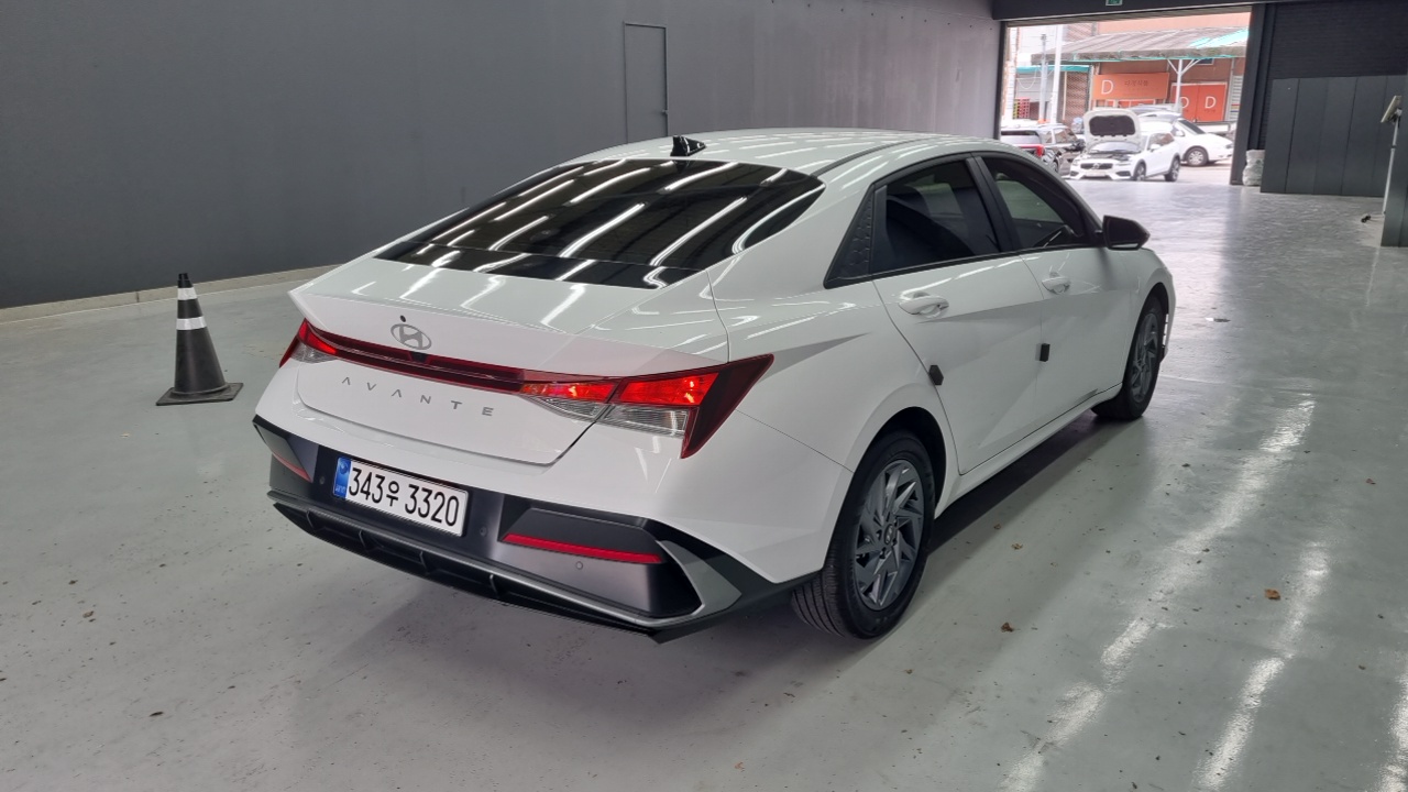 Hyundai AVANTE из Кореи Encar
