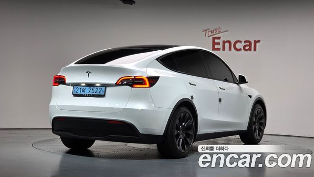 Tesla Model Y Standard Range RWD — пробег 96 251 км — фото 2 из 5