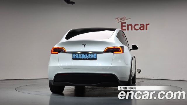 Tesla Model Y Standard Range RWD — пробег 96 251 км — фото 4 из 5