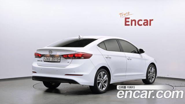 Hyundai AVANTE из Кореи Encar