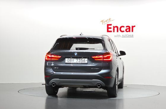 BMW X1 xDrive 18d Joy — пробег 72 000 км — фото 4 из 5
