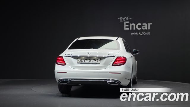 Mercedes-Benz E-Class из Кореи Encar