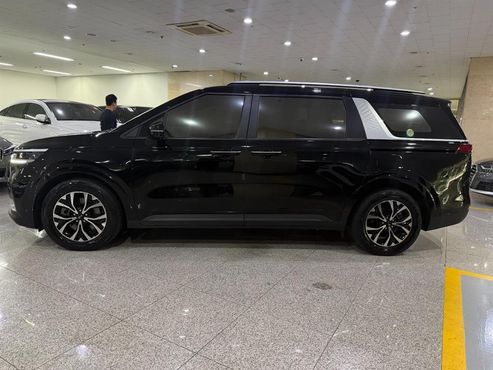Kia Carnival Diesel 9-Seater Prestige — пробег 109 923 км — фото 3 из 5