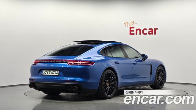 Porsche Panamera 3.0 AWD — пробег 100 069 км — фото 2 из 5