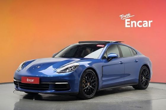 Porsche Panamera 3.0 AWD — пробег 100 069 км — фото 1 из 5