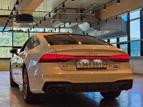 Audi A7 55 TFSI Quattro Premium — пробег 63 600 км — фото 4 из 5