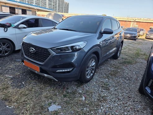 Hyundai Tucson Diesel 1.7 2WD Smart — пробег 180 972 км — фото 3 из 5