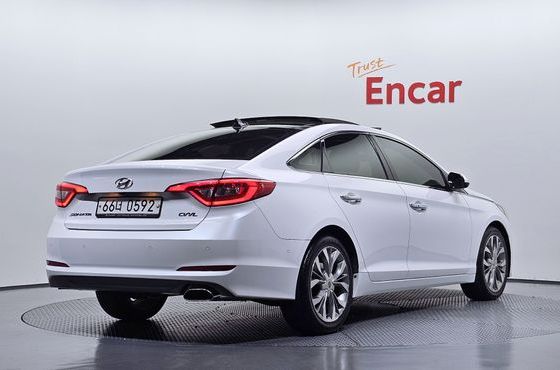 Hyundai Sonata 2.0 Premium Special — пробег 74 588 км — фото 2 из 5