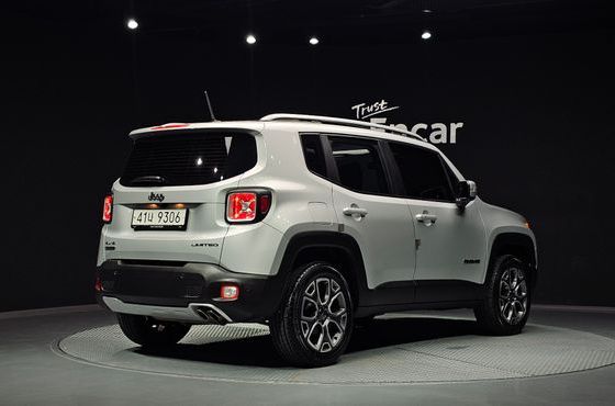 Jeep Renegade 2.0 Diesel Limited AWD — пробег 63 913 км — фото 2 из 5