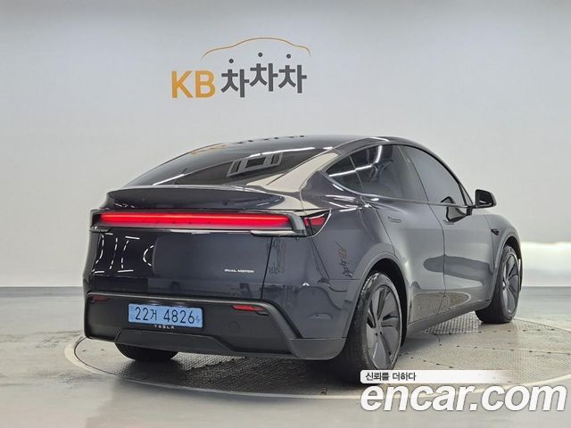 Tesla Model Y Premium Long Range AWD — пробег 17 105 км — фото 3 из 5