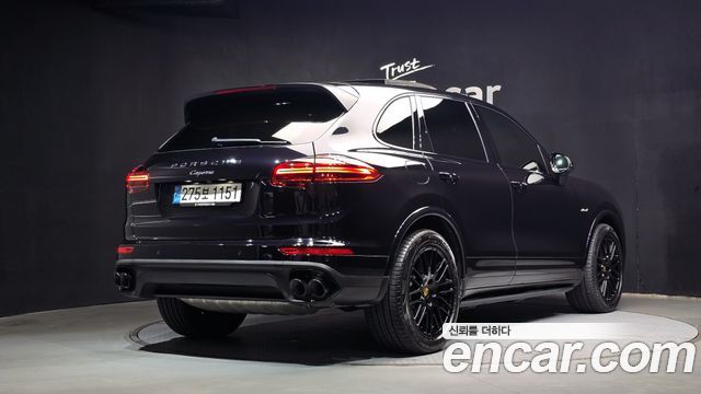 Porsche Cayenne 3.0 Diesel Platium Edition 958 — пробег 172 549 км — фото 2 из 5