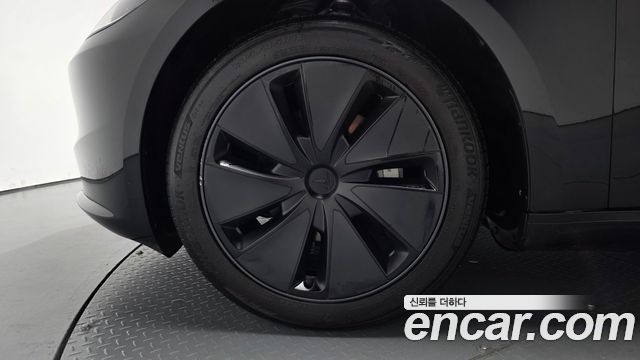 Tesla Model 3 RWD — пробег 27 915 км — фото 5 из 5
