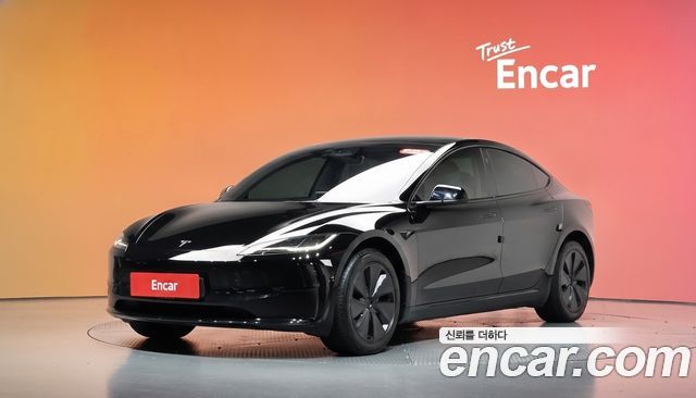 Tesla Model 3 RWD — пробег 27 915 км — фото 1 из 5