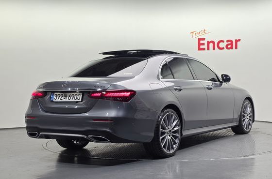 Mercedes-Benz E-Class E350 4MATIC AMG Line — пробег 45 408 км — фото 2 из 5