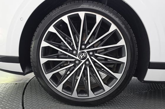 Hyundai Grandeur Calligraphy — пробег 25 913 км — фото 5 из 5