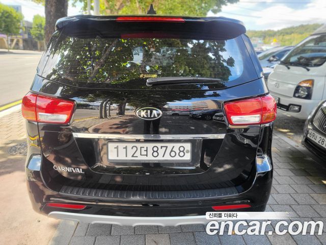 Kia Carnival из Кореи Encar