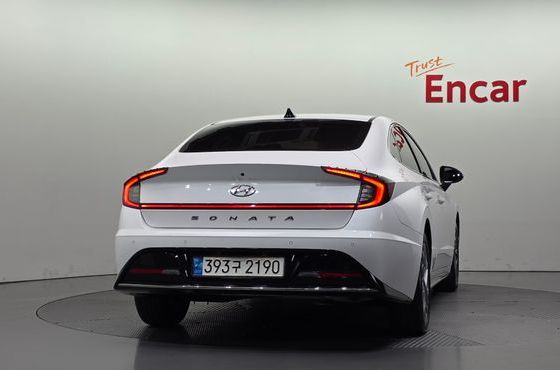 Hyundai Sonata 2.0 Premium Plus — пробег 34 370 км — фото 4 из 5