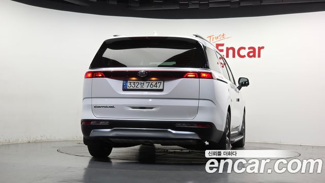 Kia Carnival из Кореи Encar