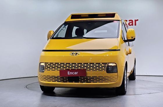 Hyundai Staria L3.5 Kinder Safety Car 15-Seater — пробег 45 338 км — фото 3 из 5
