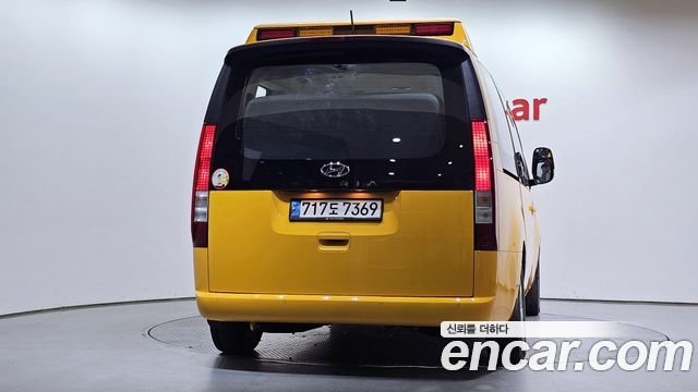 Hyundai Staria L3.5  Kinder Safety Car 15-Seater — пробег 45 338 км — фото 4 из 5