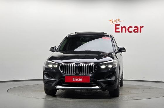 BMW X1 xDrive 20i xLine — пробег 56 486 км — фото 3 из 5