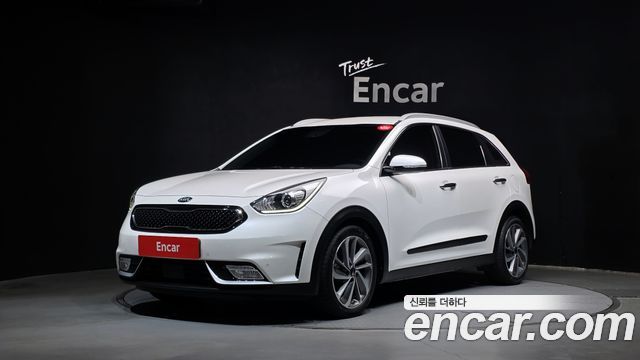 Kia Niro Noblesse — пробег 123 130 км — фото 1 из 5
