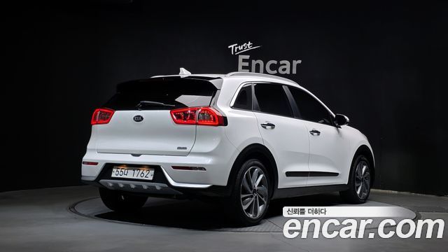 Kia Niro Noblesse — пробег 123 130 км — фото 2 из 5