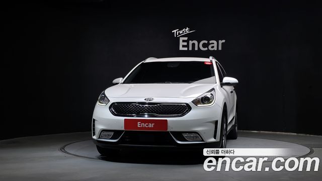 Kia Niro Noblesse — пробег 123 130 км — фото 3 из 5