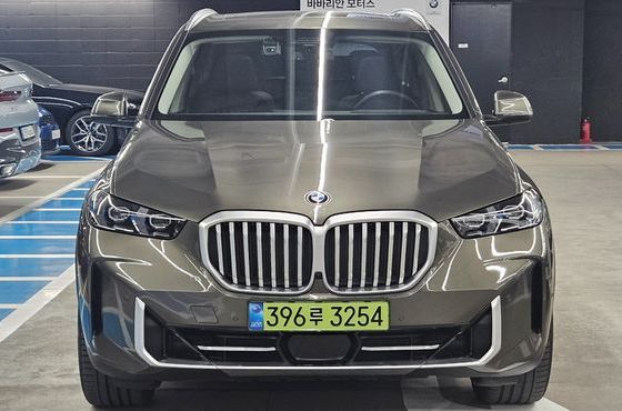 BMW X5 xDrive 40i xLine — пробег 30 638 км — фото 2 из 3