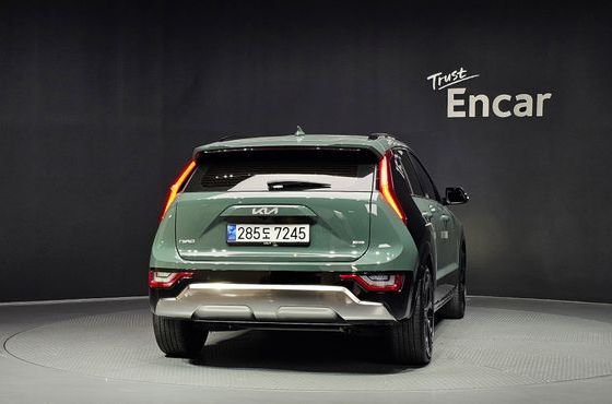 Kia Niro Signature — пробег 102 860 км — фото 4 из 5