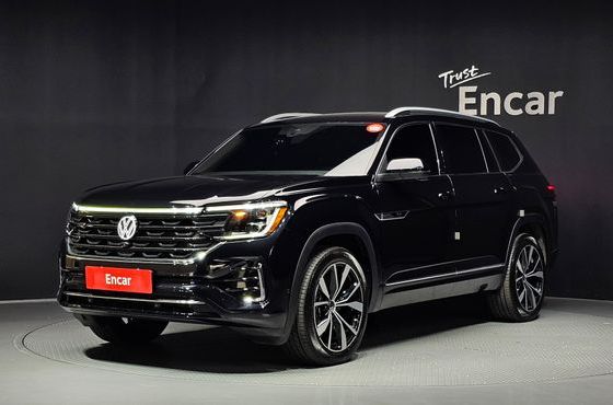 Volkswagen Atlas 2.0 TSI R-LINE 7-Seater — пробег 7 264 км — фото 1 из 5